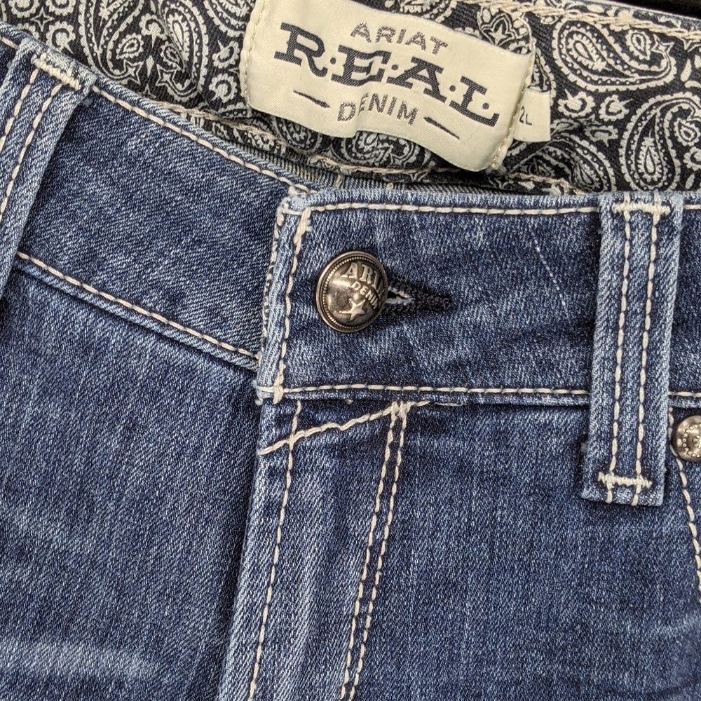 Ariat Women's REAL Denim Jeans 32L - Picture 4 of 10